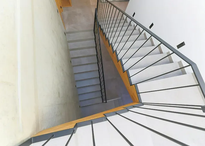 With Direct Access In Carnon *